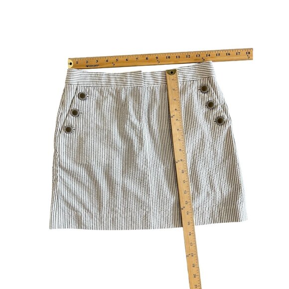 J.CREW~ Women’s Button Front Striped Mini Skirt ~ Size 2 ~ 65% Polyester & 35% - Picture 4 of 6